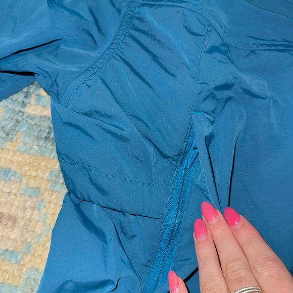 Lululemon Half Zip Cropped Jacket - Picture 5 of 15